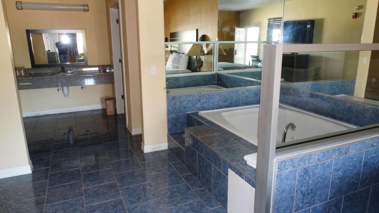 Motel 6 Houston, Tx - Willowbrook Mall ภายนอก รูปภาพ